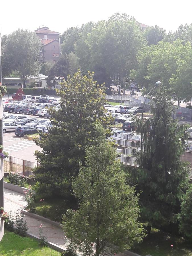 Grazioso Bilocale A 100 Mt Dalla Metropolitana Sesto San Giovanni Exterior foto