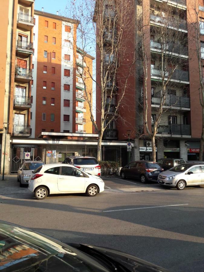 Grazioso Bilocale A 100 Mt Dalla Metropolitana Sesto San Giovanni Exterior foto
